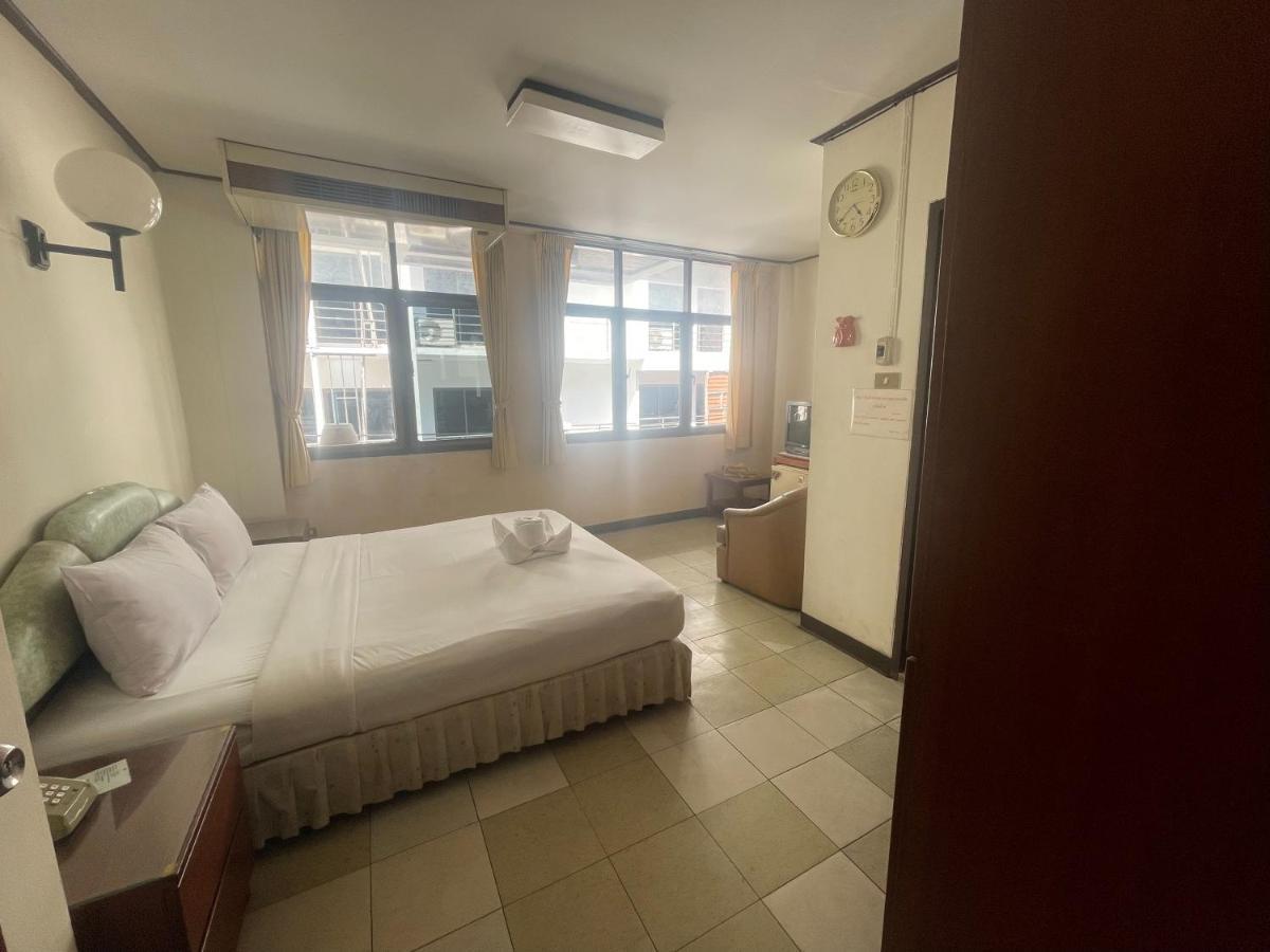Residence Inn Pattaya Bagian luar foto
