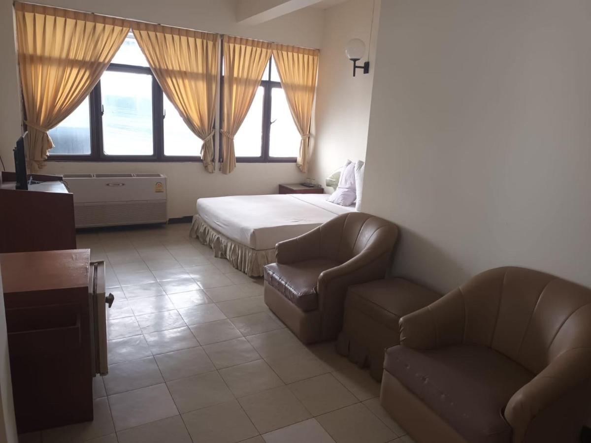 Residence Inn Pattaya Bagian luar foto