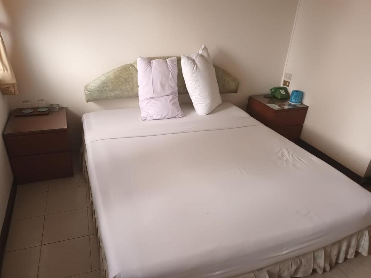 Residence Inn Pattaya Bagian luar foto