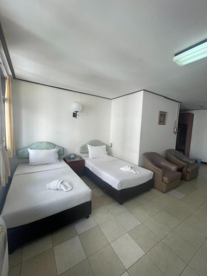 Residence Inn Pattaya Bagian luar foto